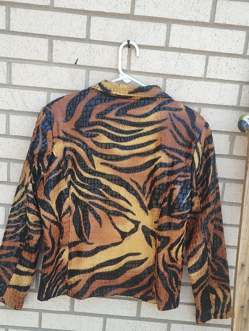 Leopard Jacket - Picture 11 of 11